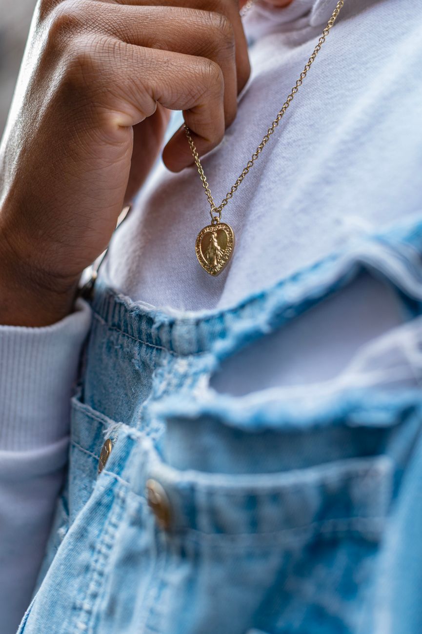 Why Some People Never Take Their Jewelry Off